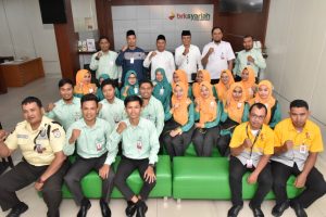 Kunker_ke_Karimun,_Direksi_BRK_Syariah_Lanjutkan_Safari_Ramadan_Bersama_Pemprov_Kepri_dan_Berikan_Bantuan_CSR_2