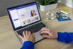 shoper-slLo94wES2M-unsplash_11zon